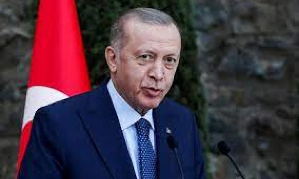 Ερντογάν: Εμπόδιο Δύση και Μπάιντεν στην επίλυση της κρίσης στην Ουκρανία